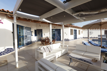 150_Lounge-Bereich_Lounge-Area_Coin-salon_Área-de-descanso.png
