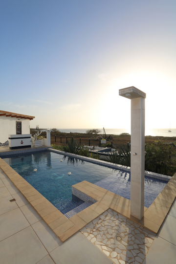 280_Outdoor-Dusche_Outdoor-Dusche_Douche-extérieure_Chuveiro-ao-ar-livre.png