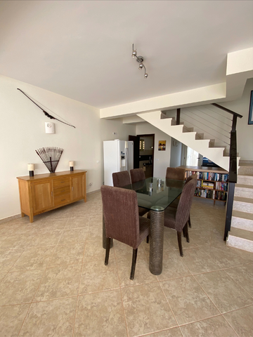 120_Esszimmer_Dining-Room_Salle-à-manger_Sala-de-jantar.png